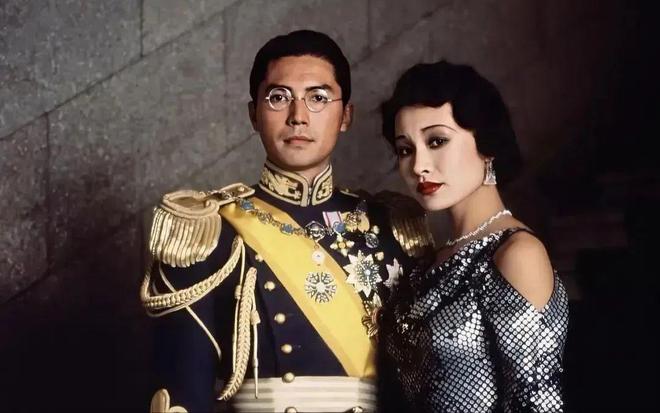 演员“华人之光”尊龙被“炒作大王”毁了尊龙凯时app平台从国际巨星沦落为三流(图8)